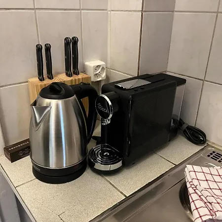 3 Minutes Walking From Train Station Διαμέρισμα