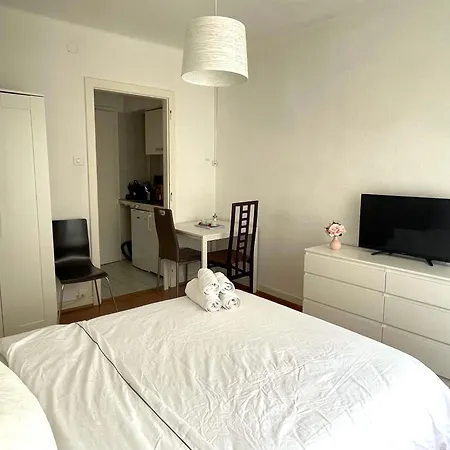 Apartamento 3 Minutes Walking From Train Station