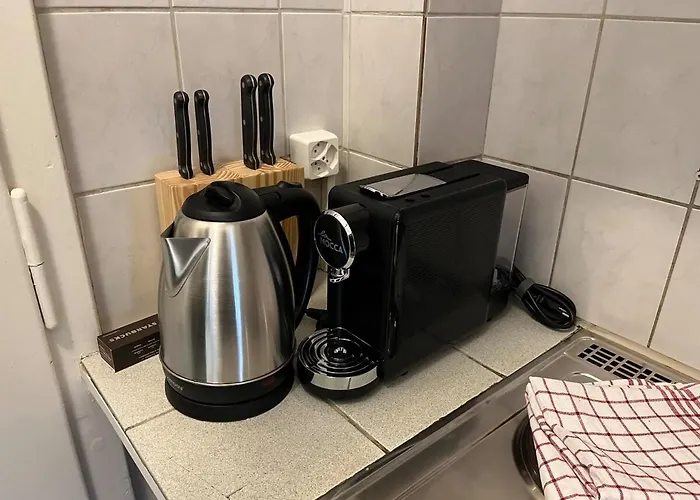 3 Minutes Walking From Train Station Appartamento